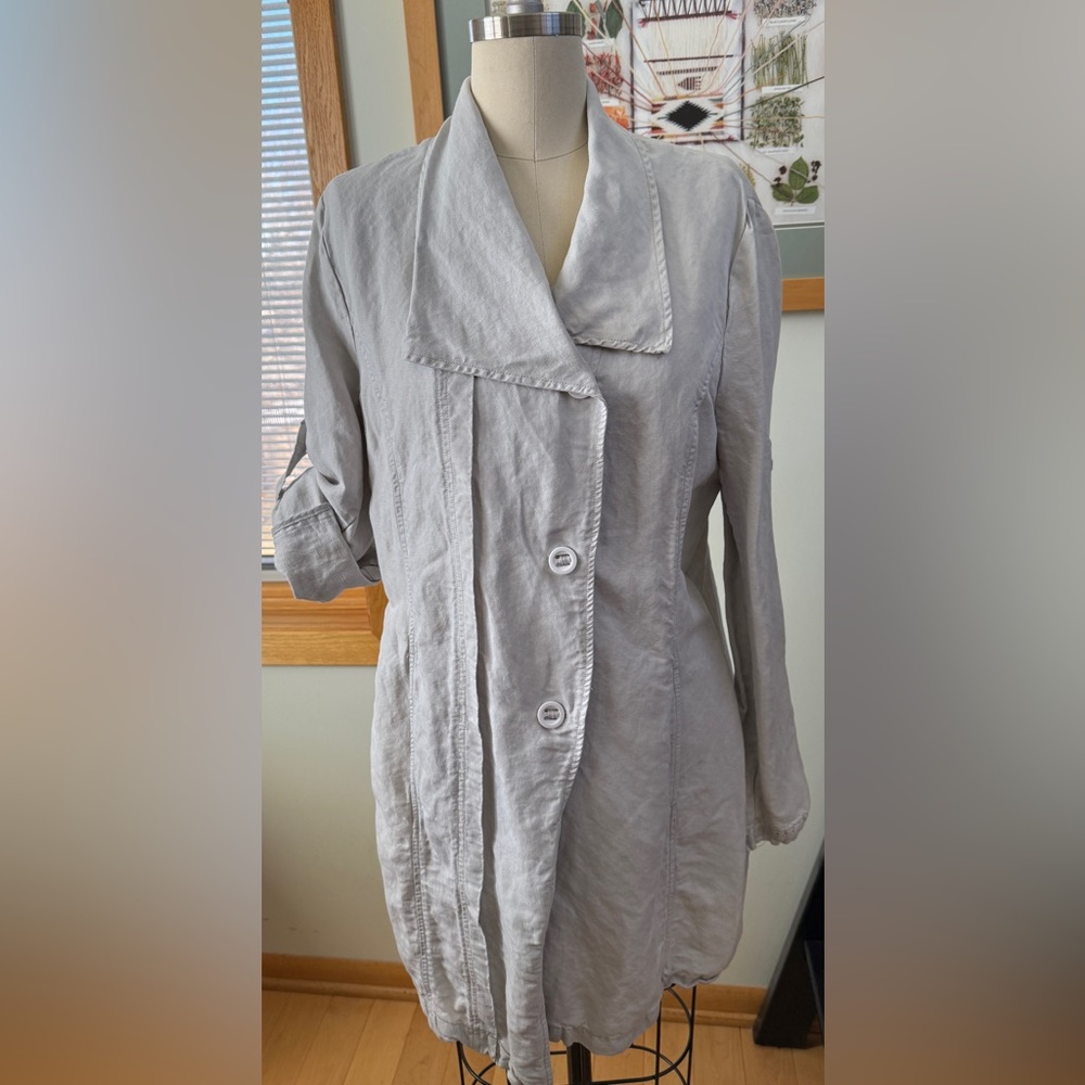 Chic Gray Jacket With Button-Up Design. Perfect F… - image 1